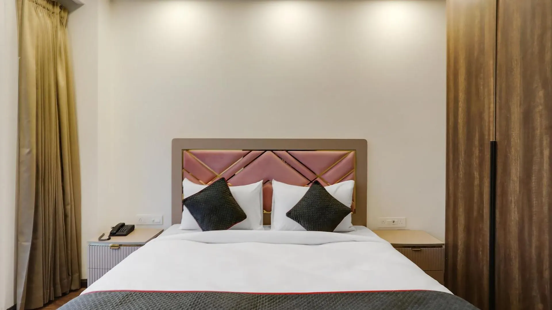 Super Townhouse Ma-32 Hotel Gurgaon India